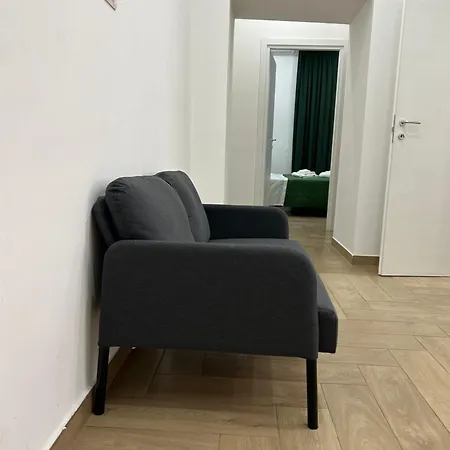 公寓 Airport Security 161 那不勒斯