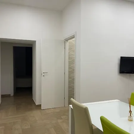 Airport Security 161 *