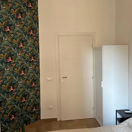 Airport Security 161 Lägenhet Neapel