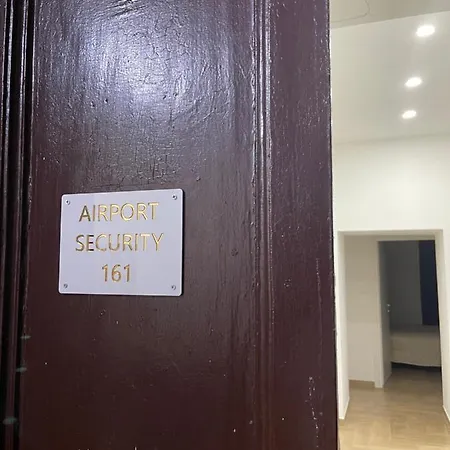 Airport Security 161 * ナポリ